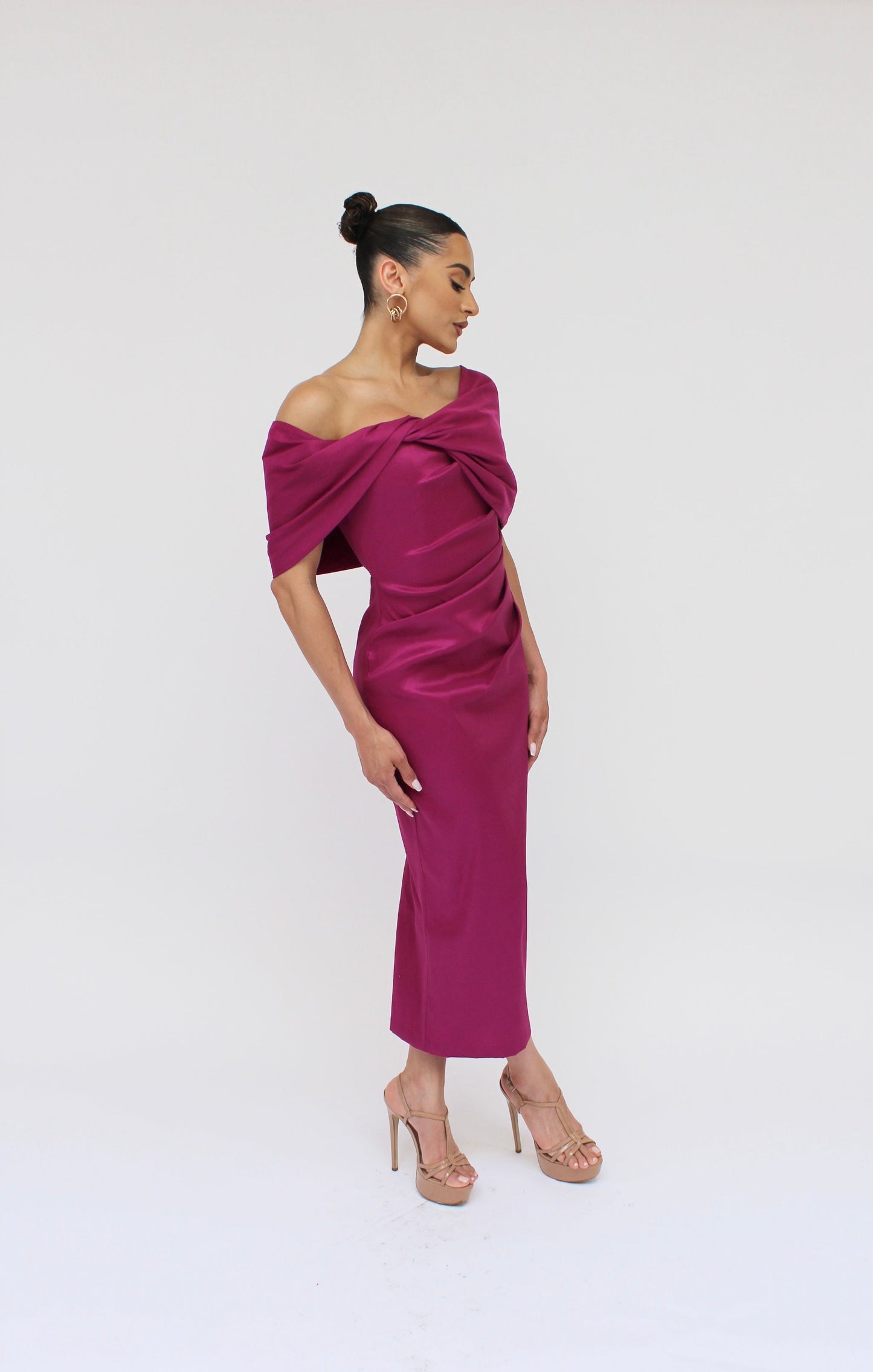 Off shoulder taffeta midi dress