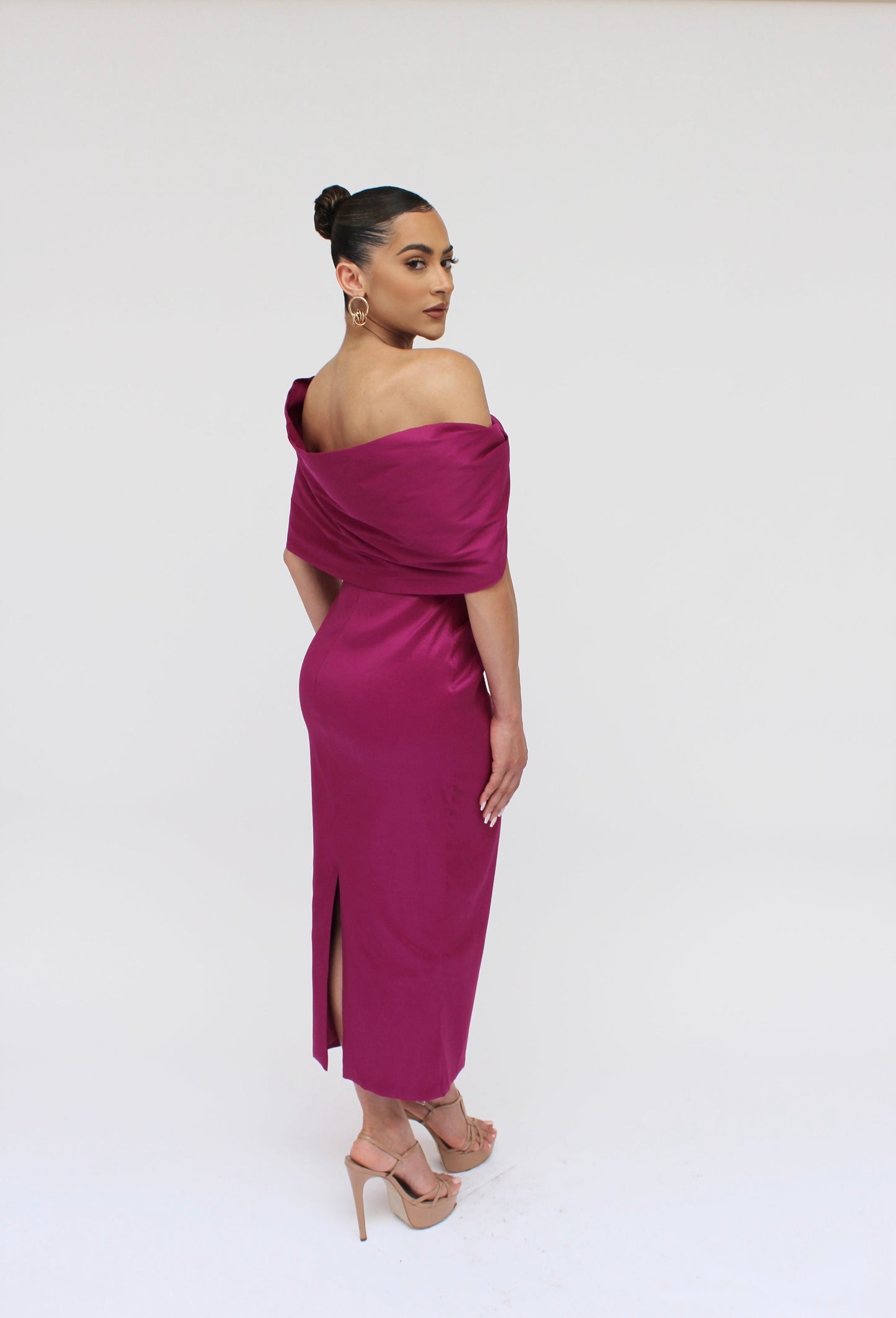 Off shoulder taffeta midi dress