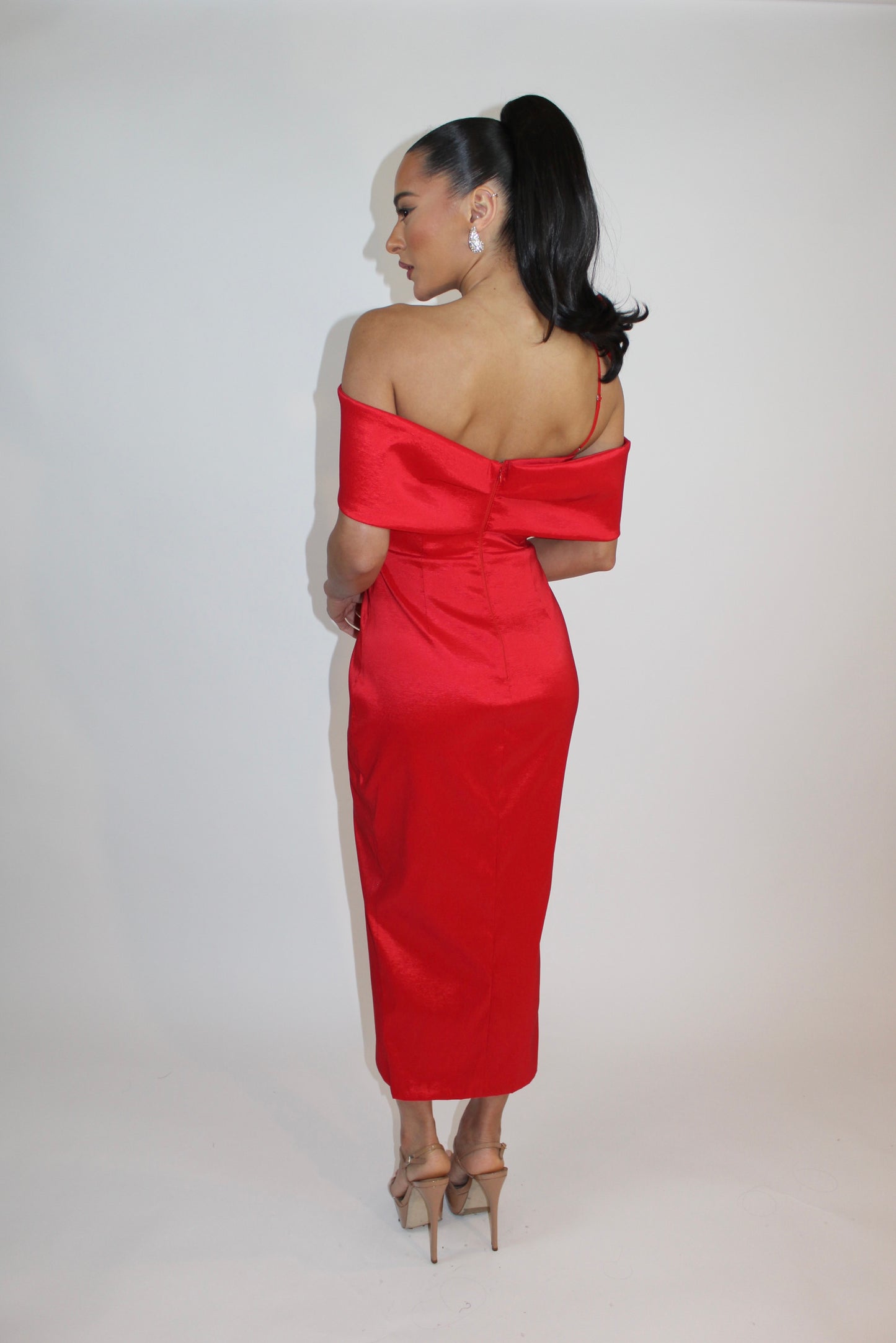 Classy demeanor off the shoulder bow midi taffeta dress