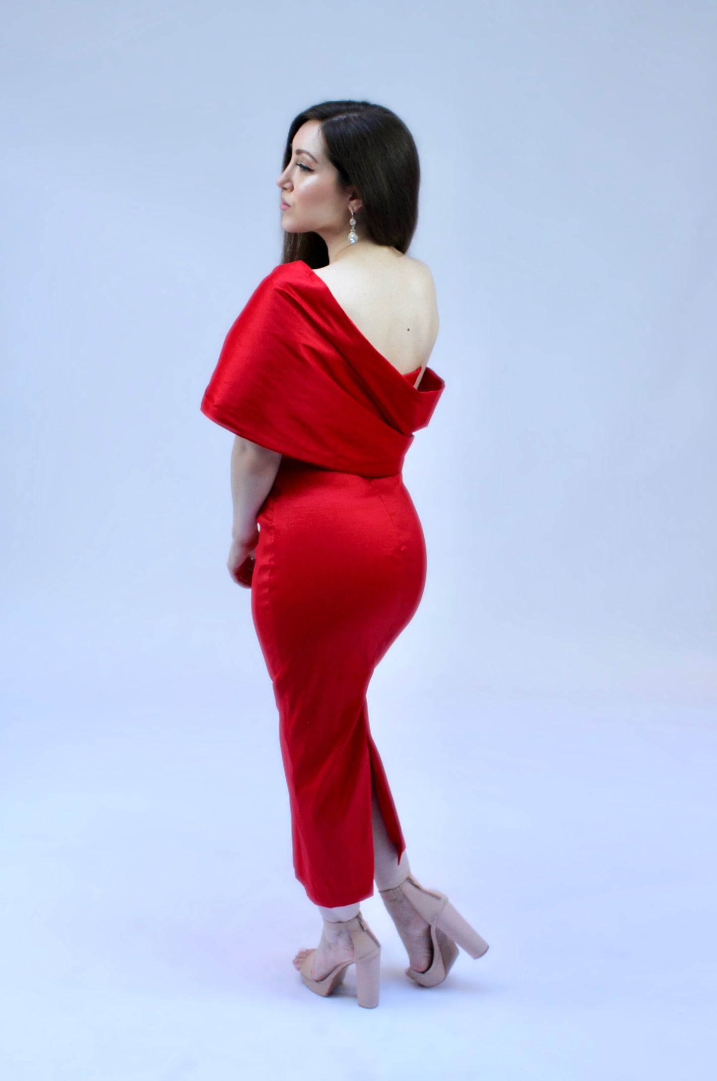 Off shoulder taffeta midi dress