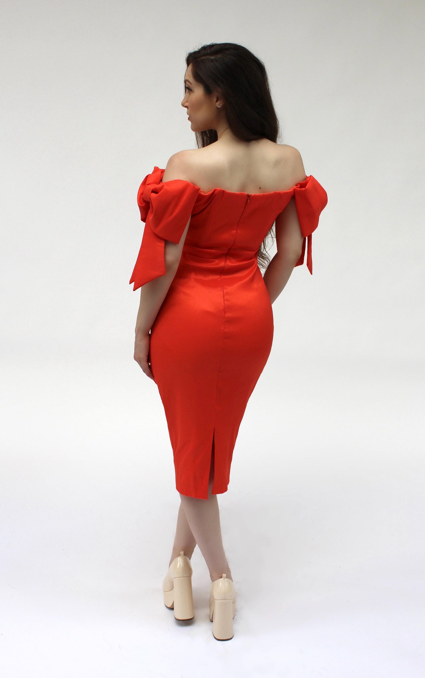 Off shoulder double bow taffeta midi dress