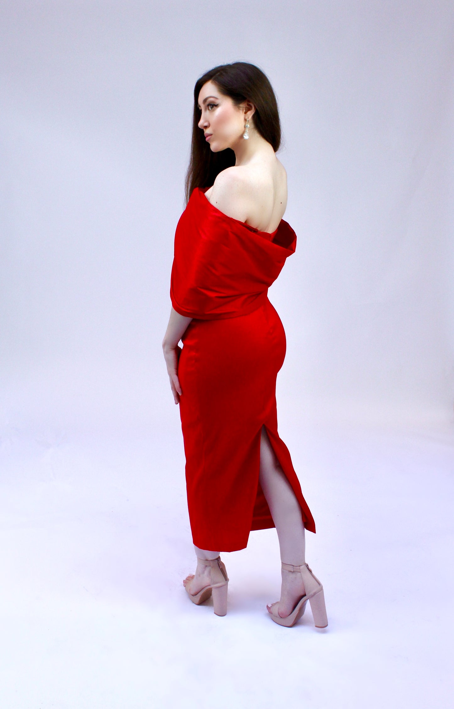 Off shoulder taffeta midi dress