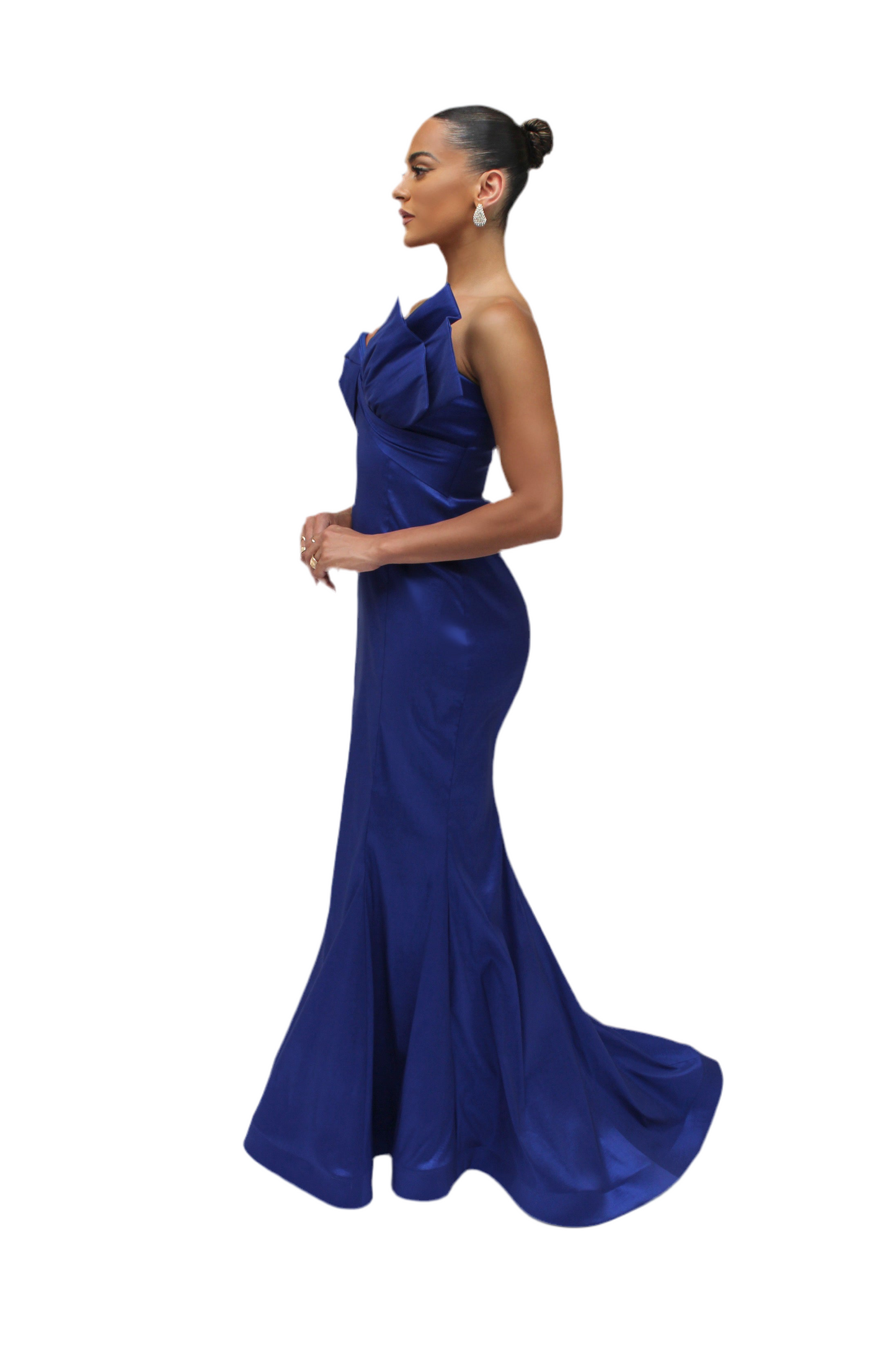 Sophisticated approach form fitted hourglass gown