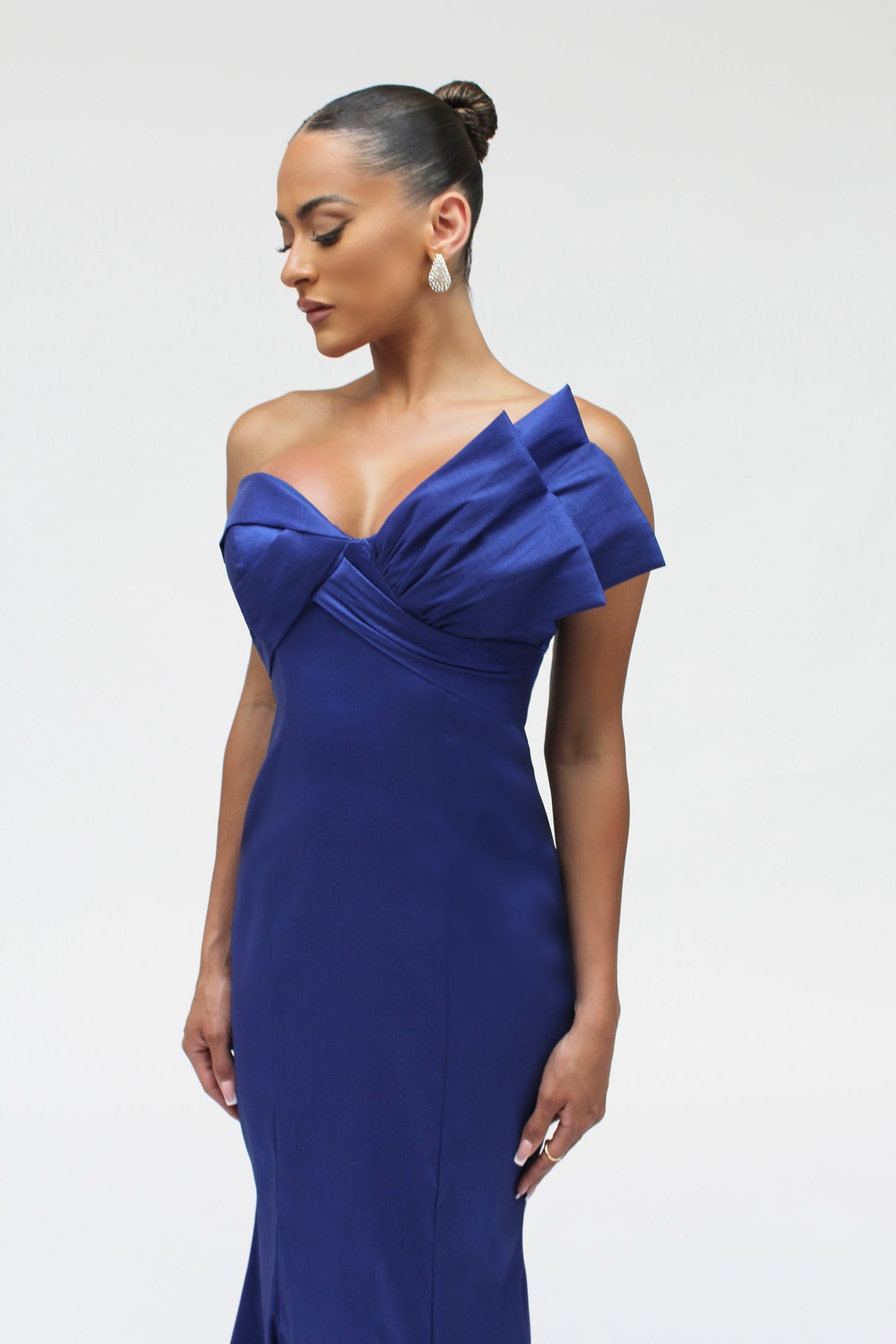 Sophisticated approach form fitted hourglass gown