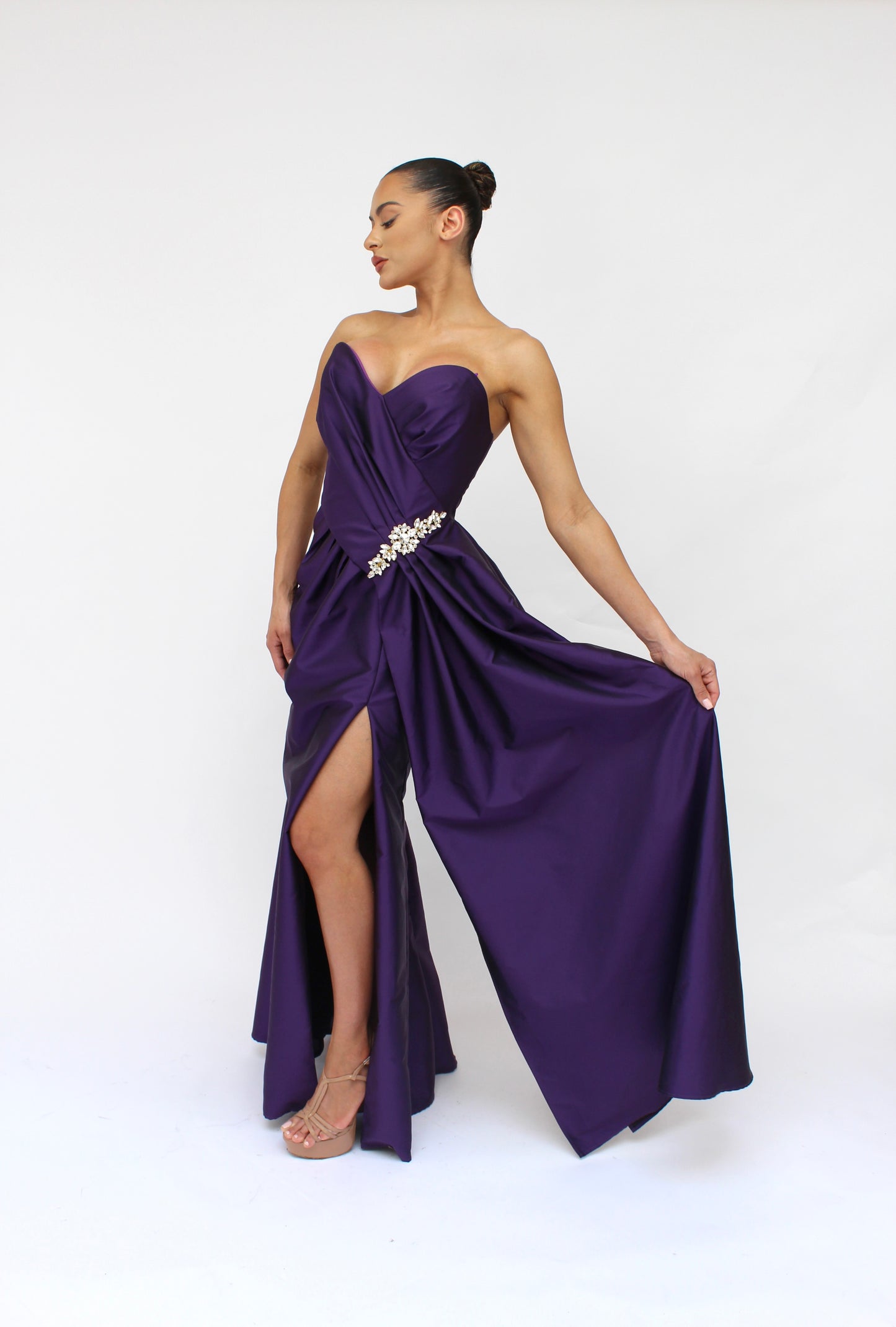 Formal elegance sweetheart embellished side slit draped gown