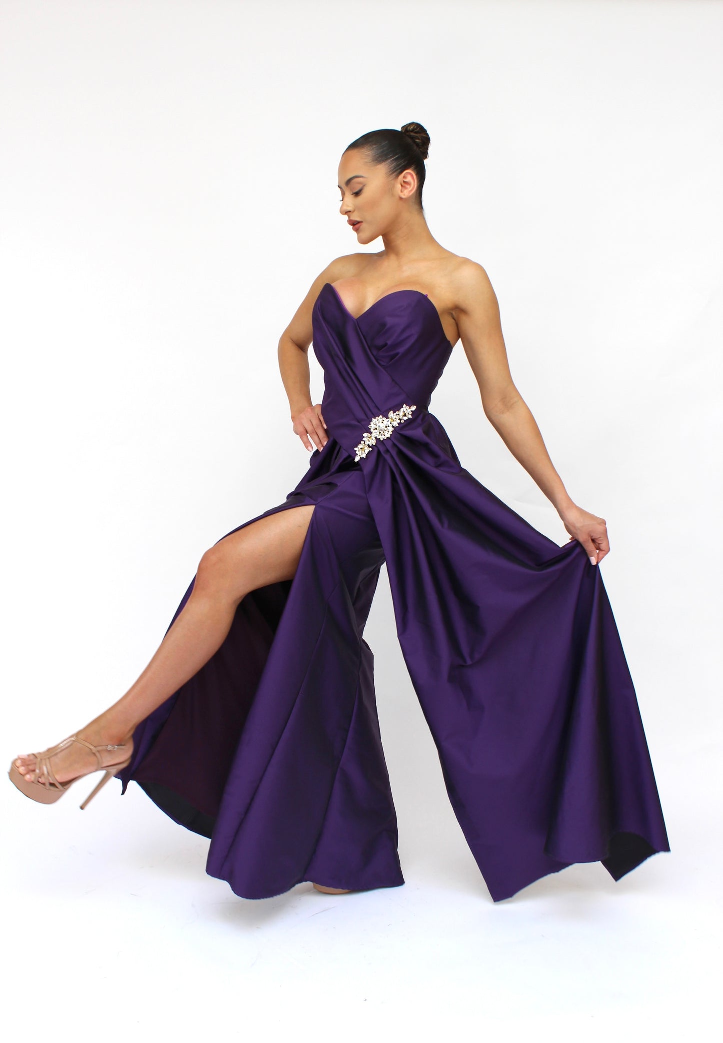 Formal elegance sweetheart embellished side slit draped gown