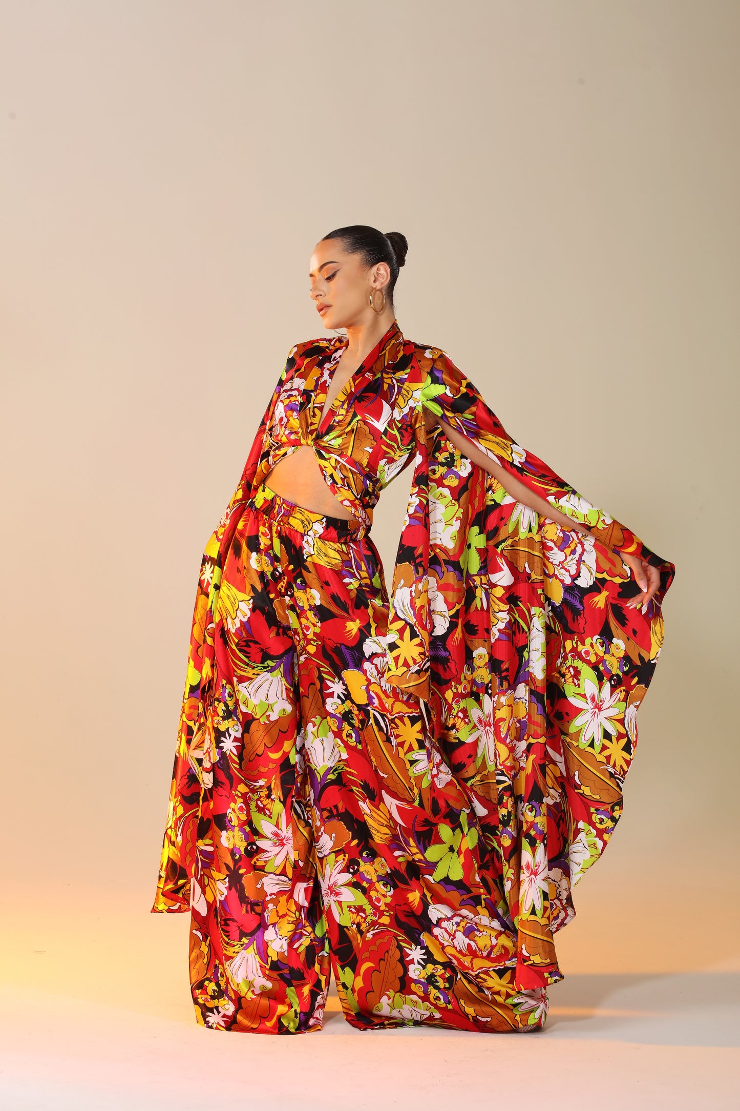 Cara tropical flower print kimono satin cape top with matching high waisted pants set