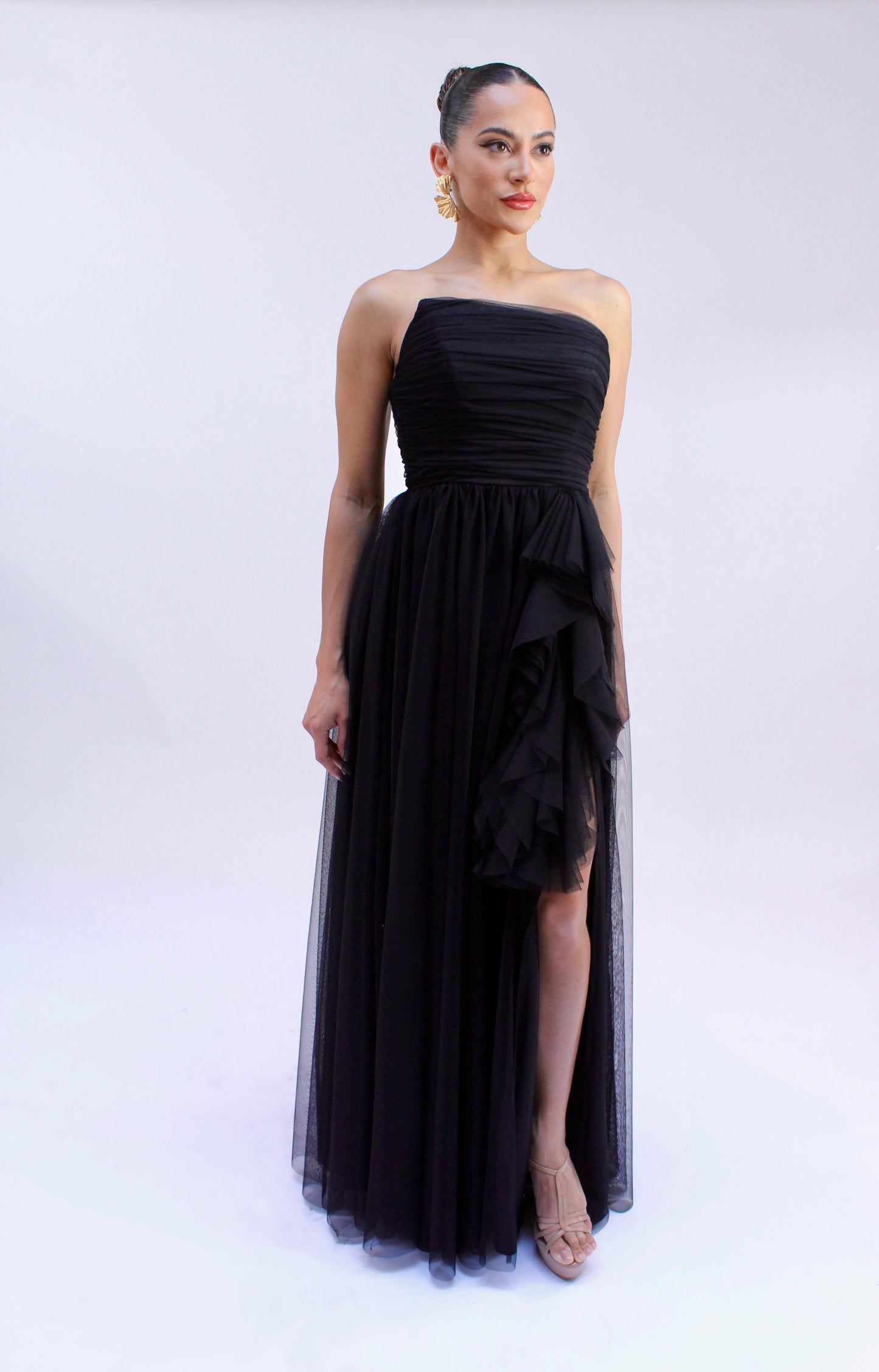 Asymmetrical strapless tulle gown