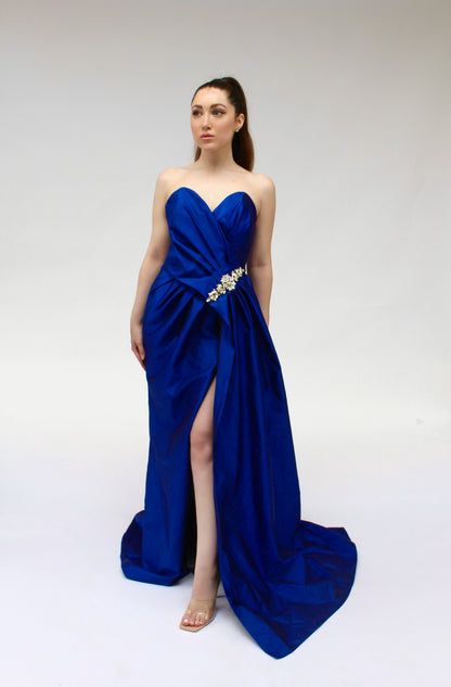 Formal elegance sweetheart embellished side slit draped gown