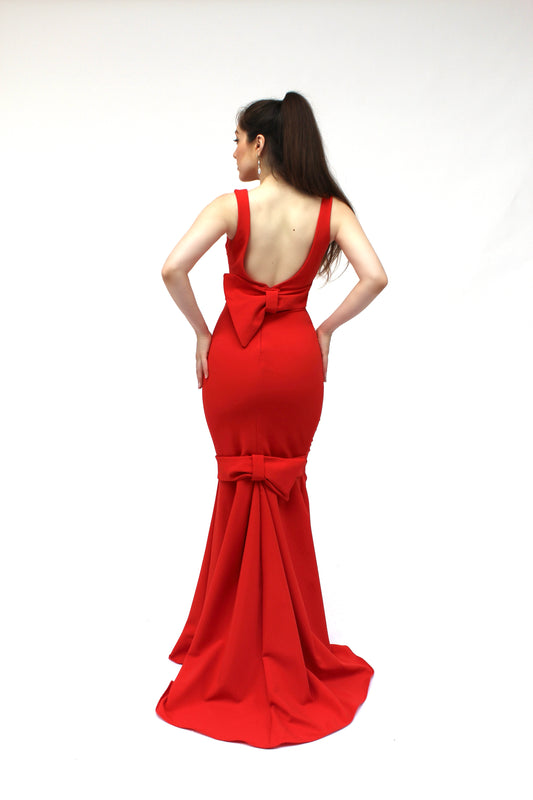 Bustle double bow back detailed gown