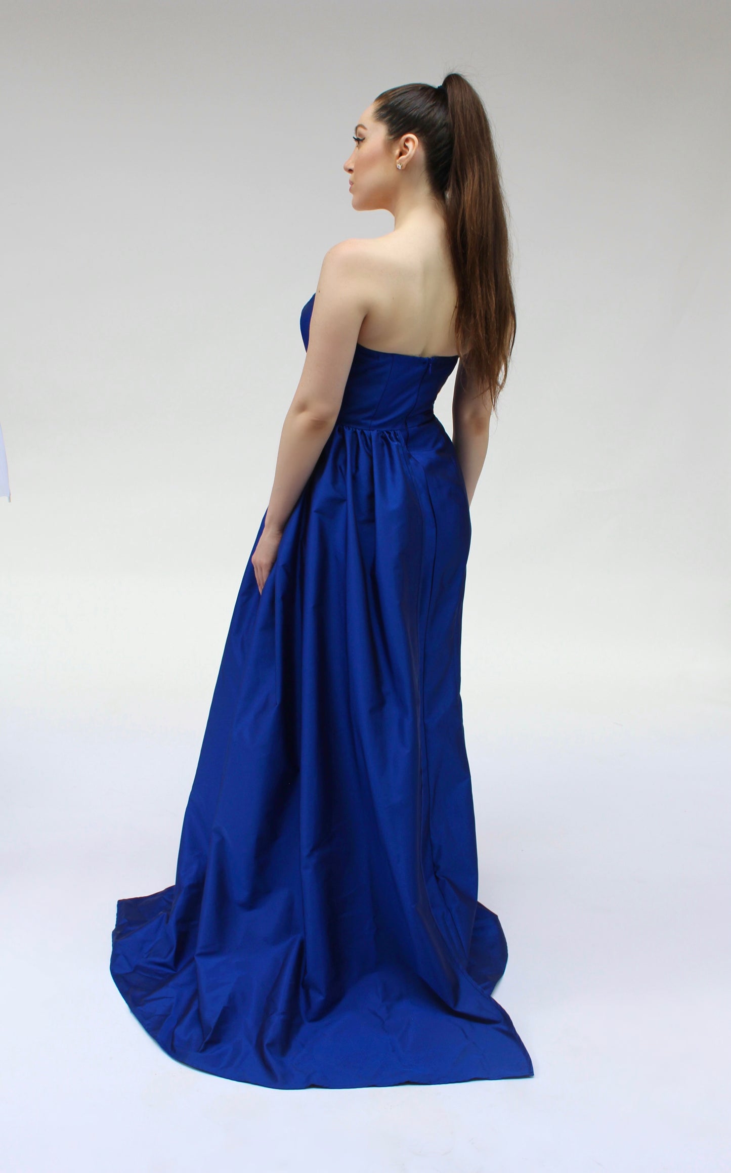 Formal elegance sweetheart embellished side slit draped gown