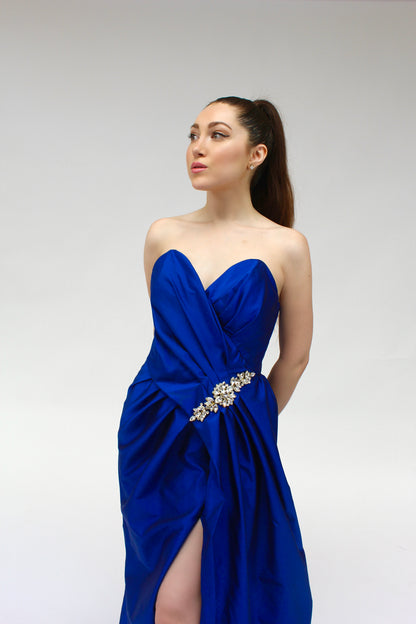 Formal elegance sweetheart embellished side slit draped gown