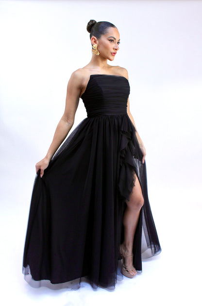 Asymmetrical strapless tulle gown