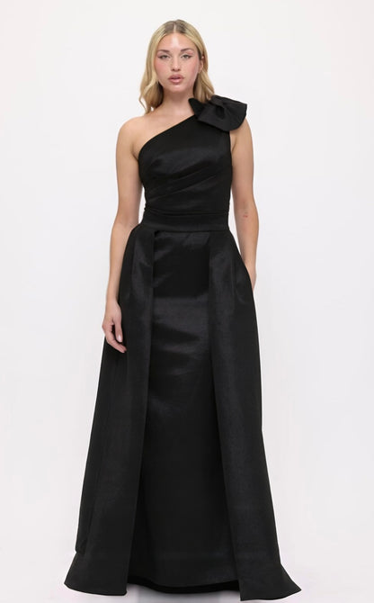 One shoulder flower bow detail taffeta gown with detachable belt train