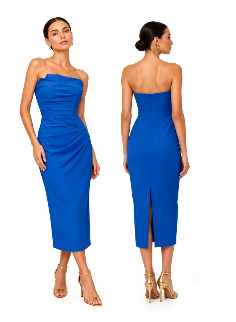 Flattering Strapless ruched bodice form-fitting midi dress
