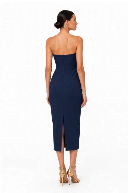 Flattering Strapless ruched bodice form-fitting midi dress
