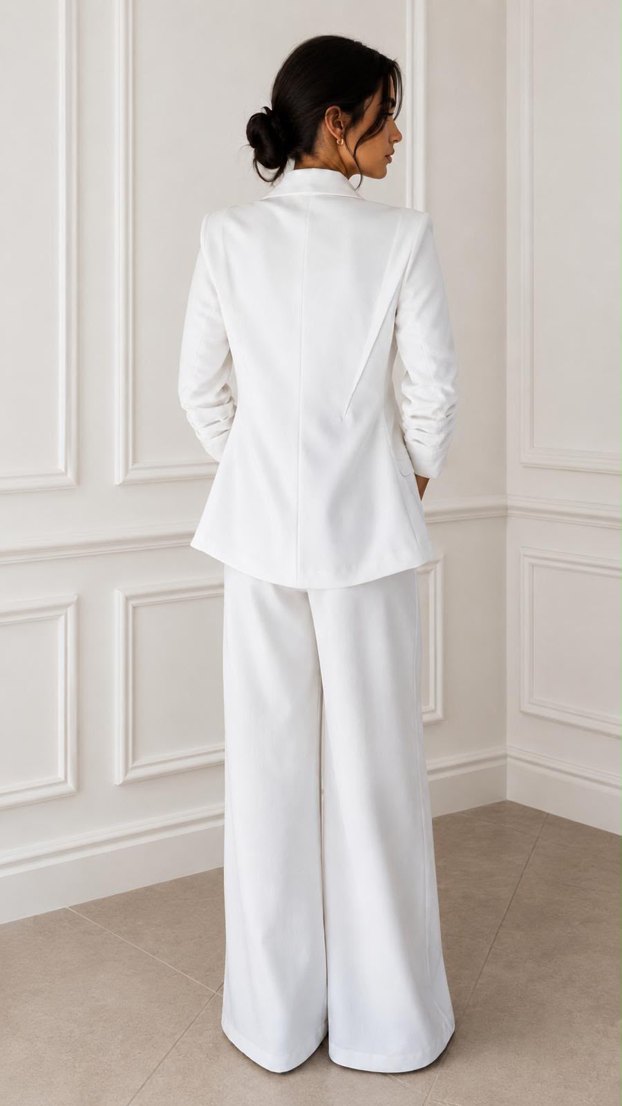 Double breasted 3/4 sleeves stretch twill suit