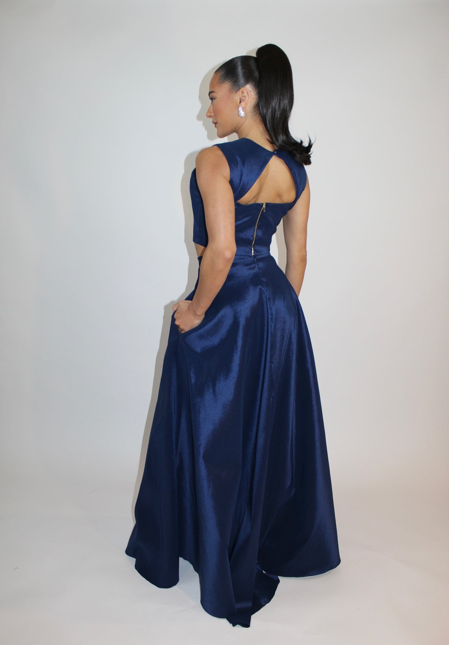 *Pre-Order Captivating your presence taffeta crop top and long skirt set